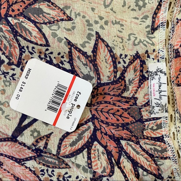 FREE PEOPLE ROBE - Picture 5 of 5